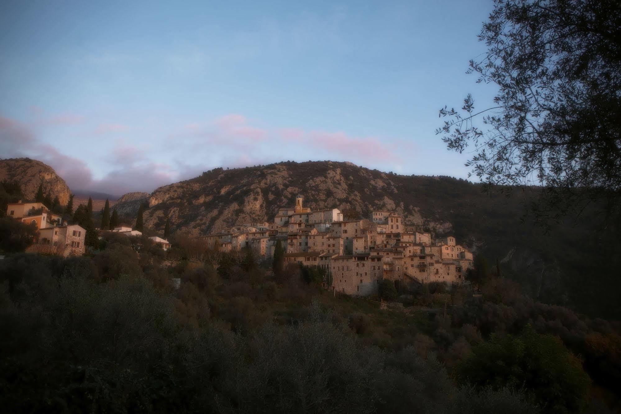 Auberge De La Madone Peillon Exteriör bild